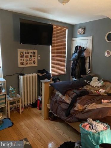 2120 10th St, Philadelphia, PA 19122-1210