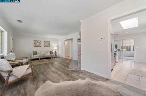 1925 Alvina Dr, Concord CA  94523-2801 exterior