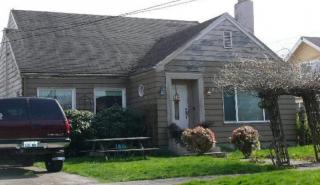 1108 4th Ave, Kelso, WA 98626-4228
