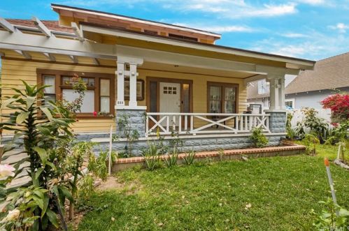 311 Cypress Ave, Santa Ana, CA 92701-5807