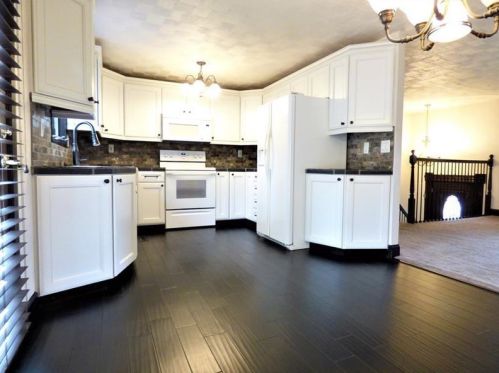 334 Florida Dr, Noblestown, PA 15071-9427