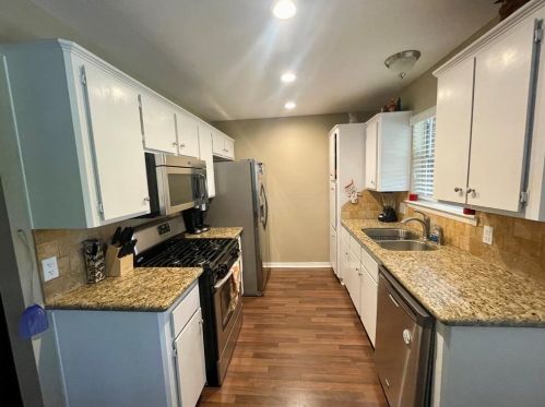 2700 Allen Rdg Dr, Bryan TX  77802-1769 exterior