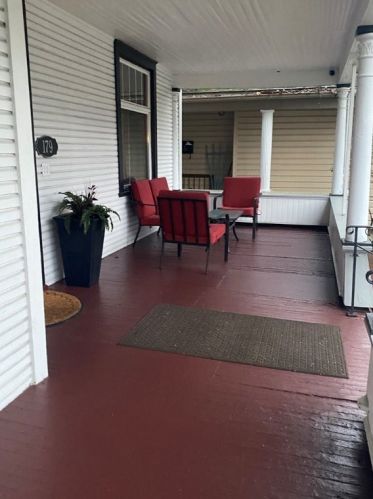 179 Washington Ave, Vandergrift PA  15690-1247 exterior
