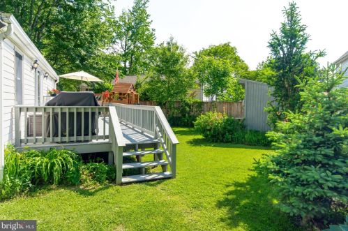 1217 Pine Ave, Shady Side MD 20764-9575 exterior