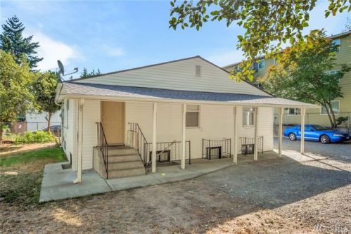 12023 1 Ave, Seattle WA  98177-4504 exterior