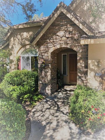 240 American River Canyon Dr, Folsom, CA 95630-7144