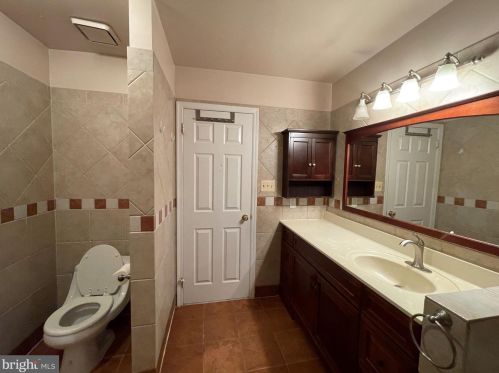 12 Colebrook Ct, Princeton NJ  08540-7050 exterior
