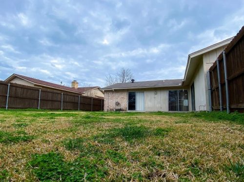 713 Worcester Ln, Garland TX 75040-4186 exterior