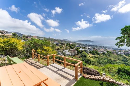 5454 Poola St, Honolulu HI  96821-1539 exterior