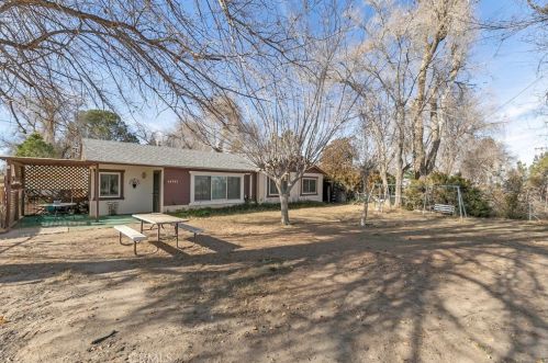 44503 92nd St, Lancaster, CA 93535-8443
