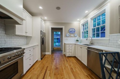 106 Huntington Rd, Atlanta GA  30309-1503 exterior