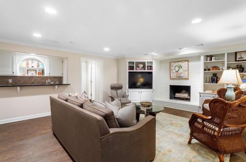 1805 Brandon Hall Dr, Atlanta GA  30350-3708 exterior