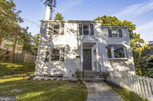 303 Greenwich Ln, Silver Spring MD  20910-4232 exterior