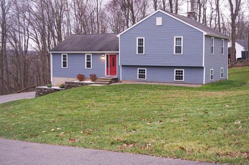 51 Mack Rd, Middlefield, CT 06455-1128