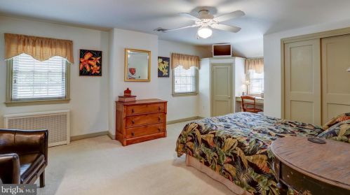 1321 Cheves Pl, Lancaster PA  17603-4943 exterior