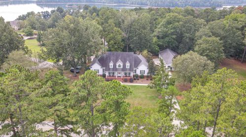 1003 Mohawk Dr, Lincolnton, GA 30817-3827