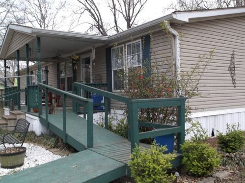 304 5th St, Farelly Lake, AR 72160-4322