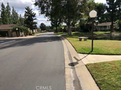 1537 Wood Lk, Santa Ana, CA 92705-6989