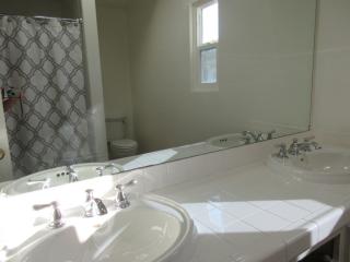 1305 Hampton Rd, San Marcos, CA 92078-5420