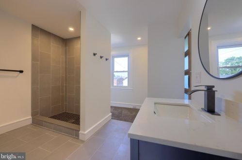 21 Mary St, Lancaster PA  17603-3424 exterior