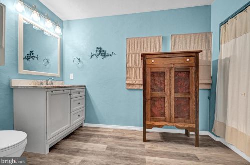 987 Baltimore St, Hanover PA  17331-4413 exterior