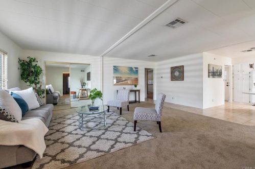 3461 Don Juan Dr, Carlsbad, CA 92010-3921