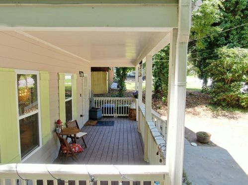 2650 Burton Rd, Atlanta GA  30311-1224 exterior