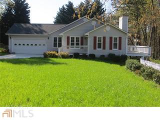 1157 Piedmont Pl, Gainesville, GA 30501-2800