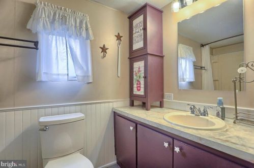 606 Spg Gdn St, Carlisle PA  17013-2526 exterior