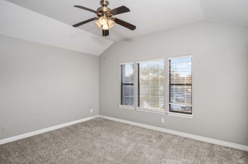 42320 La Gabriella Dr, Lancaster CA  93536-3568 exterior