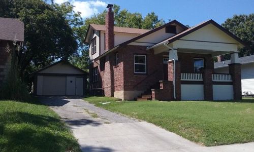 1318 National Ave, Devon, KS 66701-2639