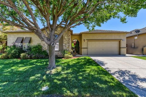 9486 Rhone Valley Way, Elk Grove, CA 95624-4608