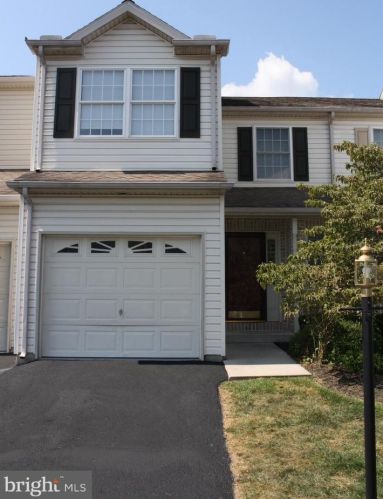 214 Silver Leaf Rdg, Harrisburg, PA 17110-3985