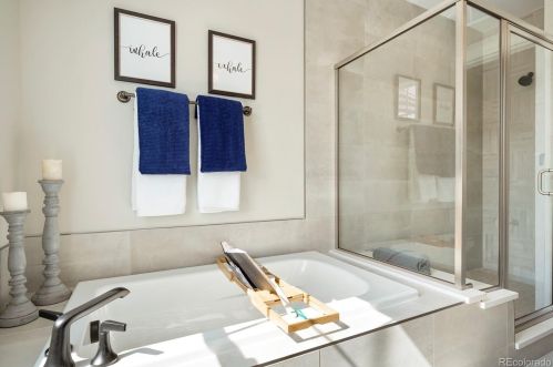 10353 58th Ave, Denver CO  80238 exterior