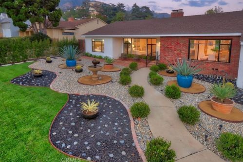 1622 Virginia Ave, Glendale CA  91202-1246 exterior