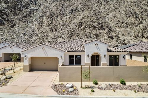 46675 Bradshaw Trl, La Quinta, CA 92253-2350