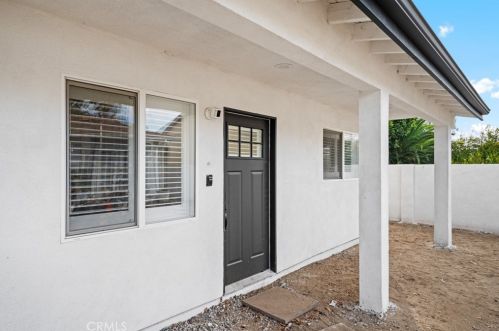 6340 Ventura Canyon Ave, Van Nuys CA  91401-0024 exterior
