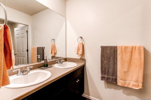 1909 Jade Ave, Denver CO 80603-5867 exterior