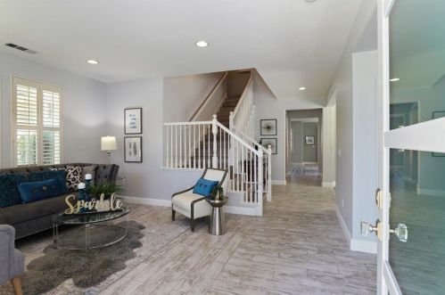1463 Augusta Pointe Dr, Ripon, CA 95366-9383