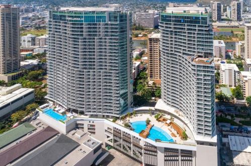 383 Kalaimoku St, Honolulu HI  96815 exterior