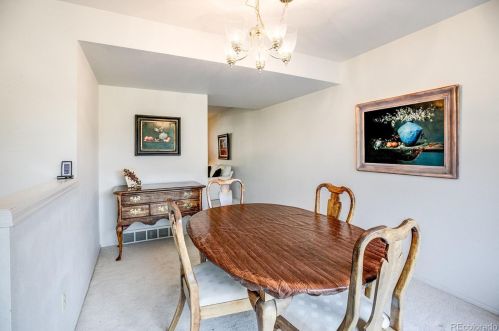 7186 Bentley Cir, Englewood CO 80112-1186 exterior