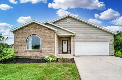 4050 Brookston Dr, Springfield, OH 45502-8621