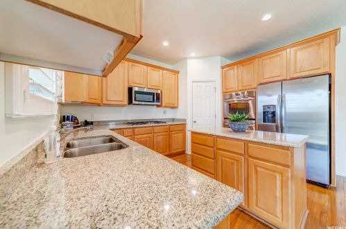 9262 510, Sandy UT 84070-6222 exterior