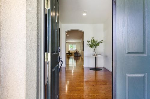 10306 Braga Ct, Elk Grove, CA 95757-3403