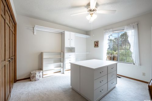 1821 Dammeron Vly, Saint George UT 84783-5156 exterior