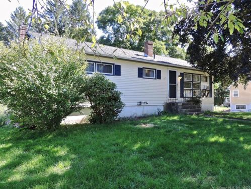 9 Autumn Way, Bozrah, CT 06334-1501