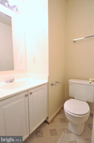3501 Aviary Way, Woodbridge VA  22192-1076 exterior