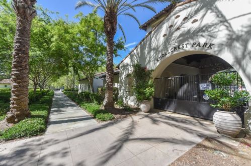 15 Tall Oak, Irvine CA  92603-4213 exterior