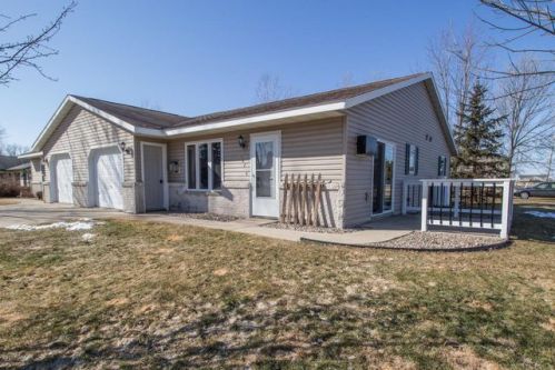 142 Oak St, Miltona, MN 56354-4100