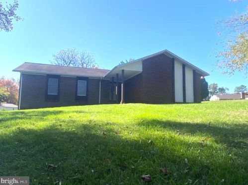 114 Maddox Dr, Madison Mills, VA 22960-1119